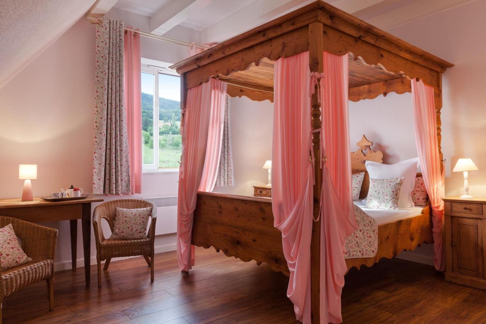 Hotel Restaurant Verger Des Chateaux, Route Des Vins Haut-Koenigsbourg Dieffenthal Екстер'єр фото