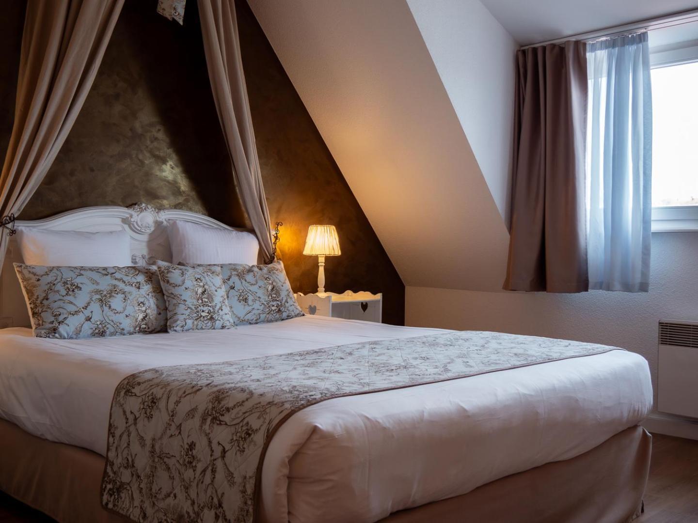 Hotel Restaurant Verger Des Chateaux, Route Des Vins Haut-Koenigsbourg Dieffenthal Екстер'єр фото